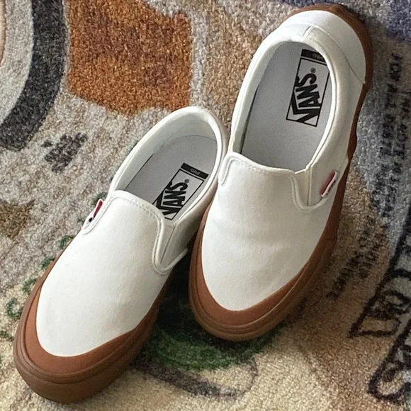 Vans Slip-On Pro Shoes Sneakers Pearl Gum White Tan Size 9 Women’s = 7.5 Mens - Picture 1 of 16